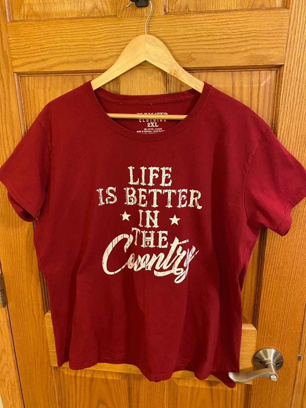 Women's Red/Burgundy Short-Sleeve Graphic Tee - Life Is Better In The Country
